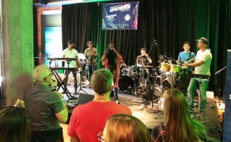 MOP-L-ARTSTRAVEL-COL-0706-1